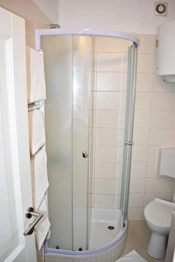 Seaview Apartment Andana 로비니